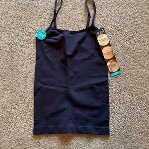 New Jockey Breathe Slimmer Cami, size Medium